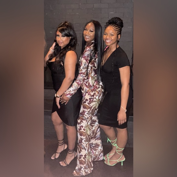 Fashion Nova Sequin Blazer set. - Picture 3 of 5